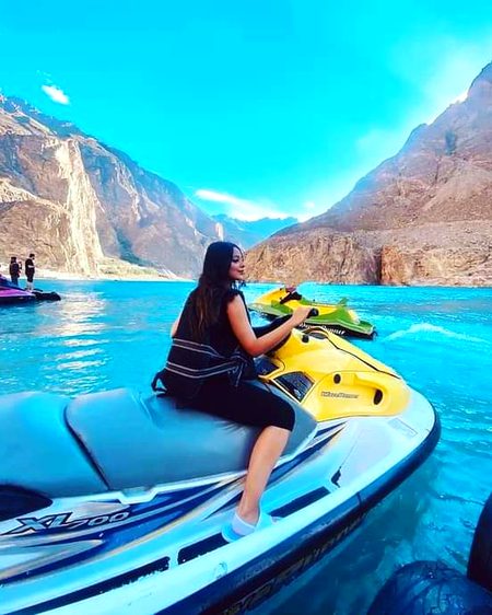 Attabad lake gilgit😍