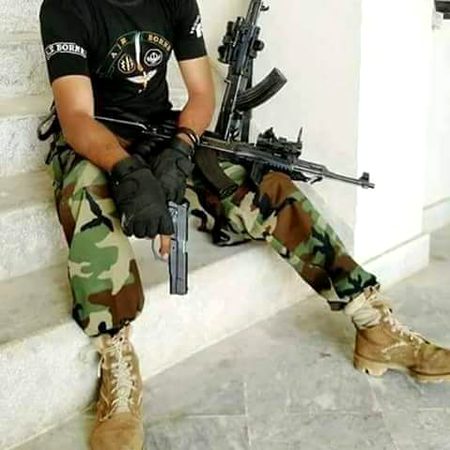 وہ خود ہی جان جاتے ہیں بلندی آسمانوں کی. ☞😊

پینڈو صاحب......

شاہینوں کو نہیں دی جاتی تعلیم اڑانوں کی ☞👇👇
Mr pendo.....