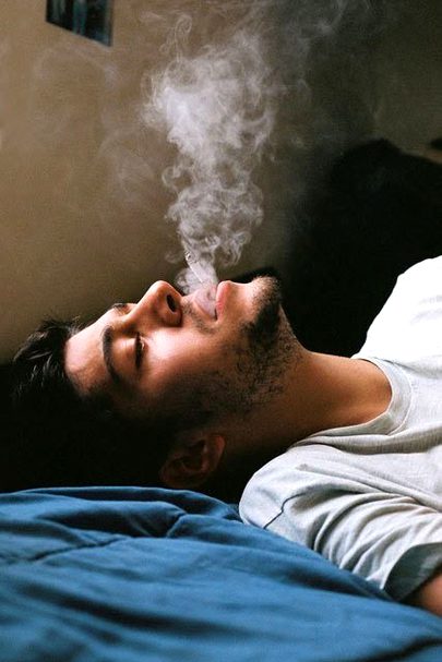 اس سے اندازہ لگا،ہجرکی کڑواہٹوں کا۔۔۔!
آخری خط تیرا،دیمک سے بھی کھایا نہ گیا