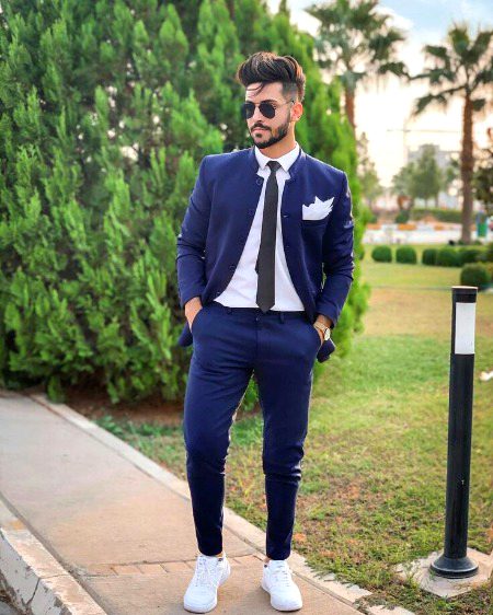 "- Shiikway Haar Riishty Meh Hoty Hai (y) Hum Khud Mukamaal Nhiih Hoty 😌 Lekiin Riishtaah Mukamaal Chahty Hai 🌸