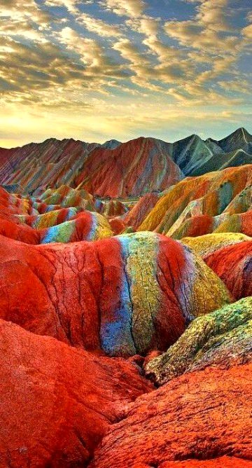 Magical Rainbow mountains of China😍