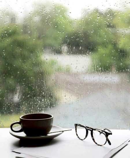 watch the rain😍