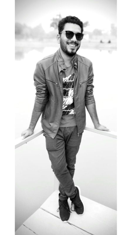 وہ ہر وقت میرے سر پر سوار رہنے والی 

اب بات بھی نہیں کرتی مجھ سے😔
*ماہی...💥*🔥💫✨