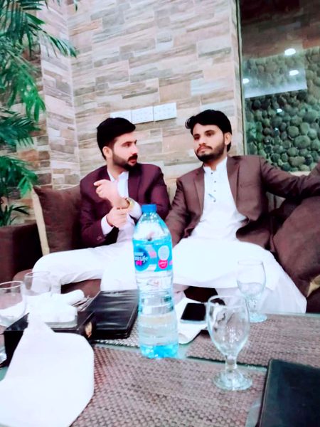 Honto Ki Hansi Ko Na Smjh Haqeeeqt E Zindagi   Dost😢😭
Dil Men Utar Ke Dekh Kitna Dard He