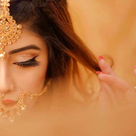 دوستی ہر کسی سے ہو جاتی ہے
سرکا
مگر دل کسی کسی کو قبول کرتا ہے___!!