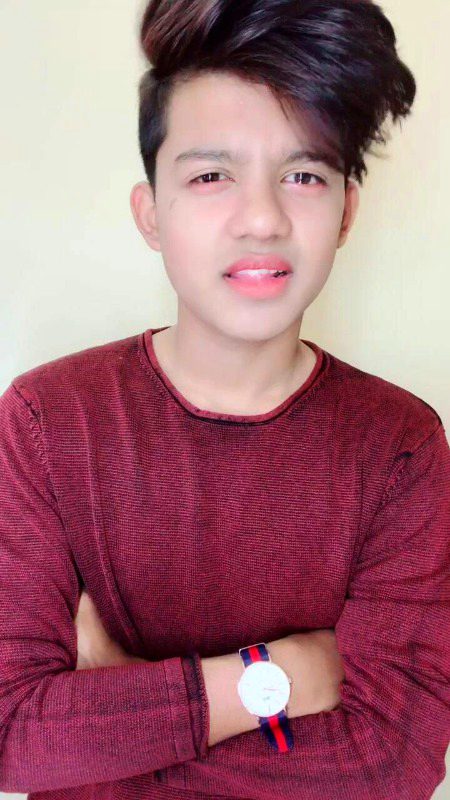 نظر انداز کرنے والےتیری کوئی خطا نہیں😈
محبت کیا ہوتی ہے شاہد تجھے پتاہی نہیں-؛💔✌️