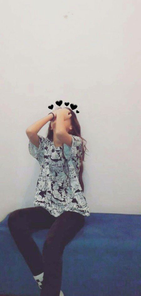 Sb K Ikhtilaf Apni Jagh, Pr Mujh Par Jajta Hai Ab Mukhtalif Hona