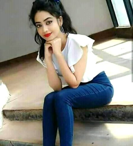 پانا تو بہت کچھ تھا
مجھے اپنی زندگی میں 😍
مگر تم آئے تو حسرتیں تم تک ہی محدود ہو گئی !!!