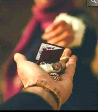 لُوٹارہاھےسبھی چیزےوہ واپس.g5عین مُمکن ھےمیرادِل بھی نِکل آئے