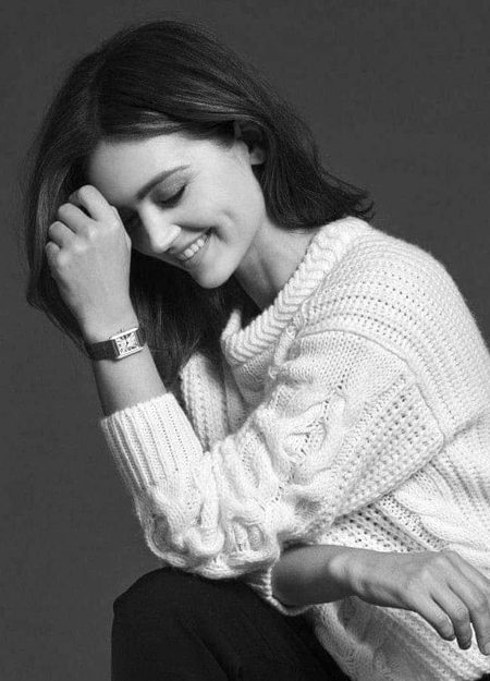 پتہ نہیں کون سی لڑکیاں ہیں جن کے خواب 
میں شہزادے آتے ہیں😒😊
میں تو کبھی خود مر جاتی ہوں یا  کسی 
اور کو مار دیتی ہوں😞🙆