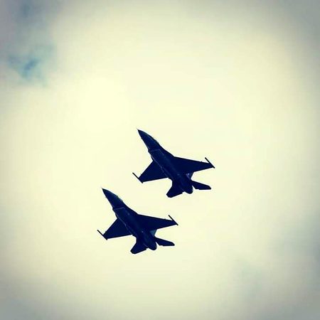 جو لڑکیاں Novel پڑهتى ہیں ان کى الگ هى دنیا هوتى هے.