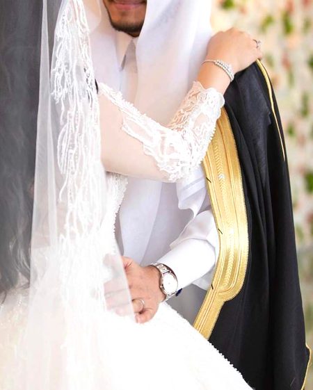 بات بس اتنی سی ہے کہ کوٸی مجھے تمہارے بدلے
سارا جہاں بھی دے تو میں ٹکھرا کر تمہیں مانگوں۔۔
❤️👌