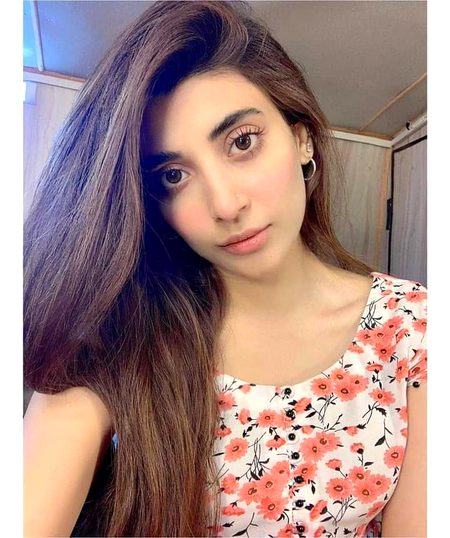 اِن دِنوں تیرا لوٹ کــر آنا -
سانس' آنــــے سے بھی ضروری ھـــے •