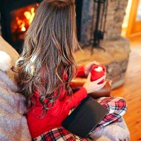 ابھی کچھ دیر اس کو یاد کرنا ہے 
ضروری کام اس کے بعد کرنا ہے..!