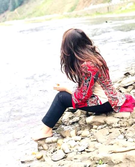 MANAA K ANMOOL HO KASRAT NAYAAB BHI HO TUM
HUM BHI WO LOG HAIN JO HUR DEHLEEZ PR NHI MILTE 🔥