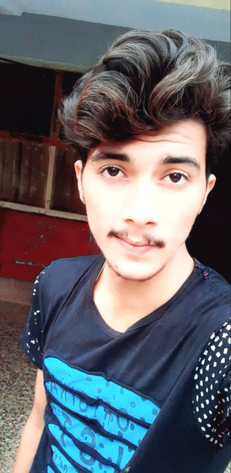 Kuch maheena pehly ki pic