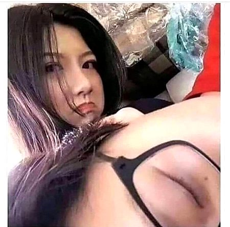 Baz Oqat Ankho Dekha Ghalt Bhi ho Sakta Hai 😖😖😖
Ab Yah Eyes Hai
