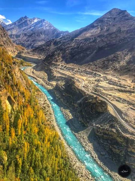 Beautiful view hunza river😍