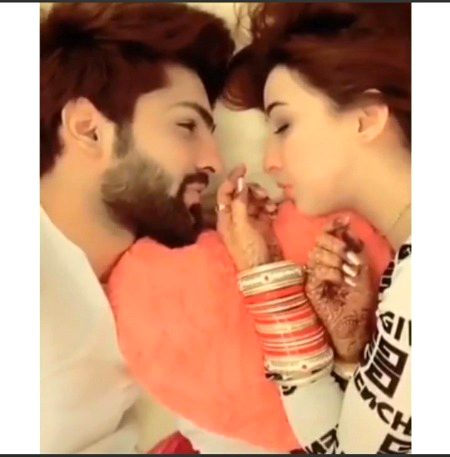 Tuj sy muhbt krty hn jo kesy kren hum usko bayan💟💟