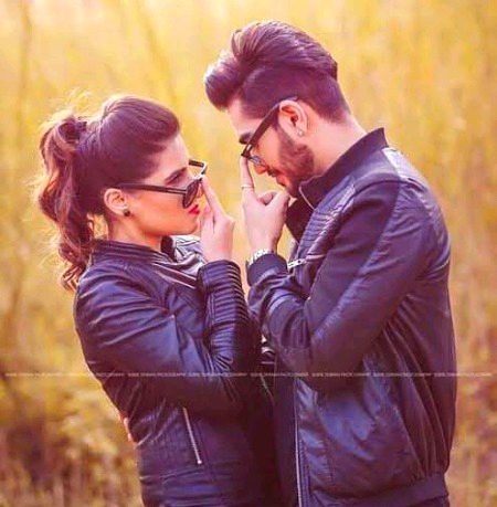 کوئی تو مجھے باتوں میں لگا لو🔥
کہ وہ مجھے یاد نہ آنے پاۓ🙂💔