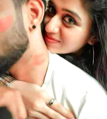 میں اُسکے پہلے بوسے سے جان گیا تھا.😍
یہ لڑکی اِس کام میں کتنی ماہر ھے...😘