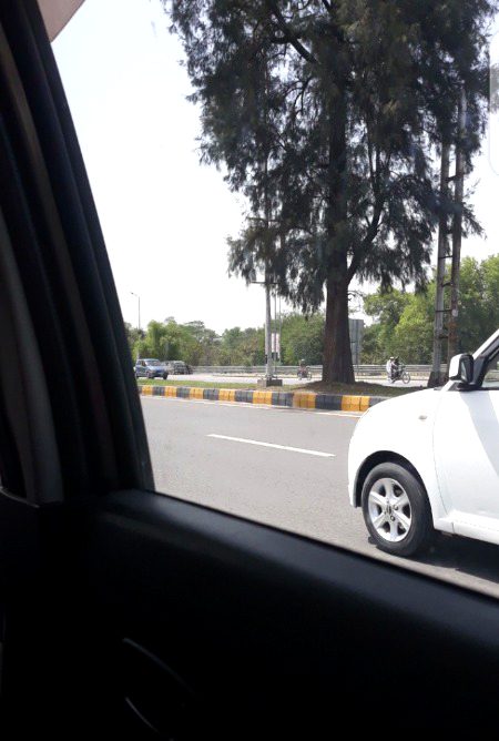 Mohtaaj manzil ka toh nahi hai
Ye ek tarfa mera safar, safar
Khoobsurat hai manzil se bhi
Meri har kami ko hai tu laazmi😓🥀🥀