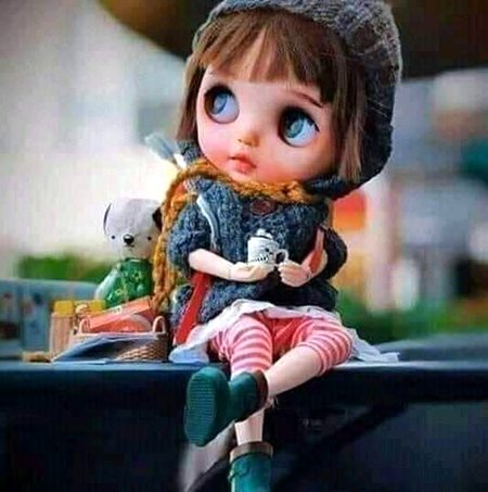 دکھ اس بات کا نہیں کہ سنگل ھوں دکھ اس بات کا ھے کہ لوگ مانتے بھی نہیں سنگل ھوں🙁😒