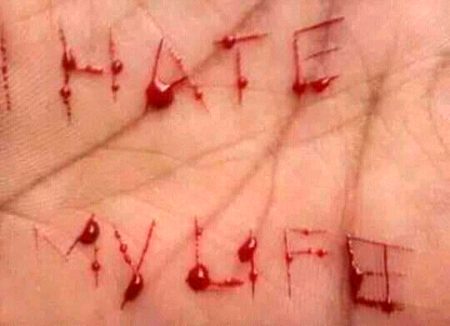 وہ مجھے مرتا ہوا دیکھے👀

یہ میری آخری خواہش ہے💔😭😭😪😪