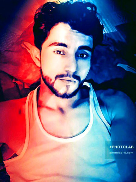 اونچے لوگوں میں ہم خود کو شمار نہیں کرتے....😊

ہماری سادگی ہی کافی ہیں لوگوں کا دل جیتنے کے لیے.... 💞💞