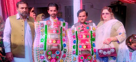 Lo bhaee inkee bh ho gai..