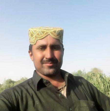 تم کو سو لوگ میسر ہیں رفاقت کے لئے
تم "نہ ہونے" کی اذیت کو کہاں سمجھو گے