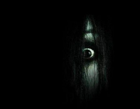 ﺧﺎﻣﻮﺷﯿﺎﮞ ﺑﮭﯽ ﺧﻮﻑ ﺯﺩﮦ ﮨﯿﮟ
ﮐﭽﮫ ﺍﺱ ﻗﺪﺭ ﮐﭽﻠﯽ ﮨﮯ ﺗﻢ ﻧﮯ ﺫﺍﺕ ﻣﯿﺮﯼ __!