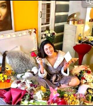 بیھج کرتُمہیں اپنی____ہستی ہوئی تصویر
غرورتمھاراخاک___میں مِلا سکتی ہوں