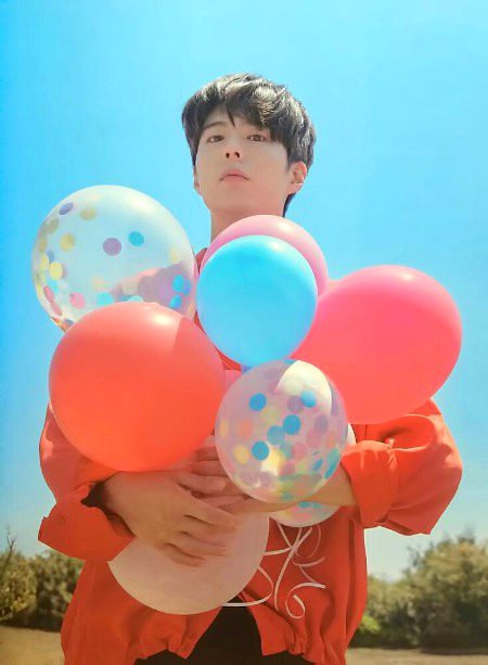 "- Auraat Kii Muhabbat Bohat Khalas Hotii Hai ✨ Jiis Seh Muhabbat Hoo Jaye Us K Naam Par Mar Miit Jaatii Hai 🍀 Woh Jaiisah Kehtaa Hai Kartii Hai 🙂  Saari Zindghii Akelii Guzaar Deh Gii Magar ShiiraQ Nhiih Karegii  🌠 Yehii Eskii KhOobii Hai (y) 💫 Aur Naiik Honeh Kii Nishaanii Hai ⚡ Jiis Seh Aiik Bar Juur Gayiih Bus Us Kii Hoo Jatiih Hai 🙌🏻 Kiisi Aur Ka Sochneh Seh Pehle W0h Marneh Pasand Kartii Hai 🌚🔥