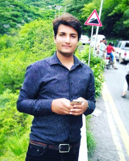 کوئی بھی انسان پرفیکٹ نہیں ہوتا چاہت ہو تو لوگ خوبیاں تلاش کرتے ہیں اور اگر بیزاری ہو تو خامیاں.....!!