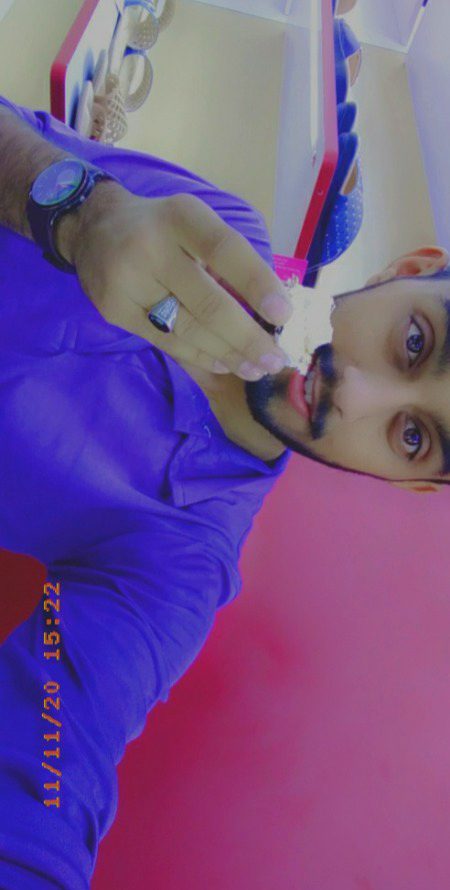 Hayee Allah today m very happy 😍😍muje party di aj winning party. 😍😍😘😘🌹🌹❣️Love my teachrz. ❣️