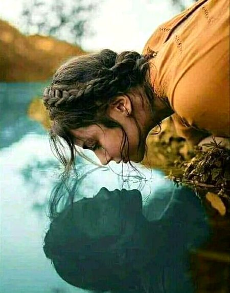تجھے اتنا تو یقین ہوگیا ہو گا
اب موت آجائے گی، مگر میں نہیں آؤگی 🥀
