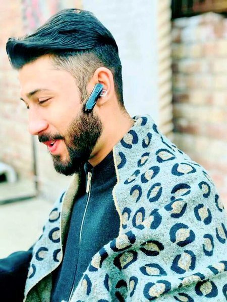 😊 kisi k jany sy zindagi rukti nahe....