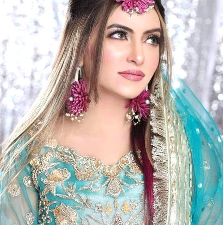 Hr dil me hr zhn me abad rhu gi 😍🙈💁
Me shehzadi hn shehzadi hi rhu gi 😎👰😘👌