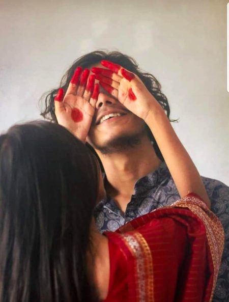 عادتیں اٙچار نہیں ہوتی کہ ڈال لی جائیں ۔۔۔
     ... ••• عادتیں تو دیمک ہوتی ہیں....
    ••••  یہ لگ جایا کرتی ہیں ۔۔🖤🥀