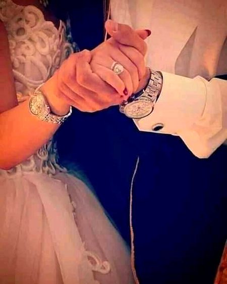 جنت قبول ہے مجھے حوروں کو چھوڑ کر
میں اپنی حور دنیا سے لے کر جاوں گا❤️