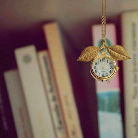 وقت تو گزر ہی جاتا ہے کسی کے ساتھ بھی اور کسی کے بعد بھی۔۔۔۔🖤