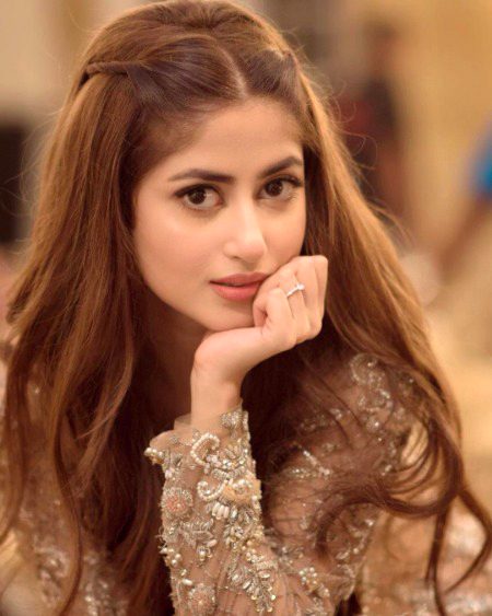 مُحبت کرنا گناہ نہیں پر میری محبت سے  محبت کرنا گناہ ہے😏
