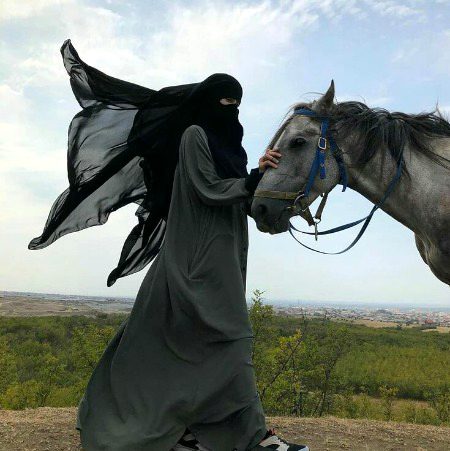 یہ دنیا چھوڑ دی ہم نے تیری خاطر میرے اللہ