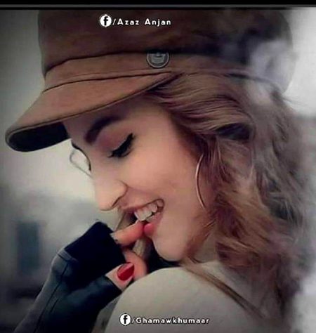 💕Yeh ishq mohabat sb dhoka he 😏😒
💕Meri trh masoom bn jao abhi bhi moqa he 🙈🙈🤓🤓