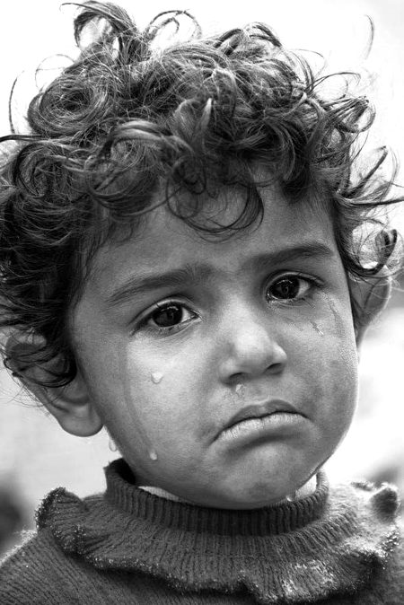 ہم ایسے بھٹکے ہووں کو یہ خوف رہتا ہے
یہ گمرہی بھی تری سمت ہی نہ لے جائے