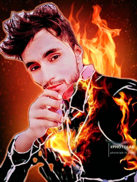 کبھی تو پڑھنے آو میری تحریروں کو ظالم🌹
🌹💓💕💖💞❤
🌹میں شاعری نہیں تیرے دیئے ہوئے درد لکھتا ہوں 💓