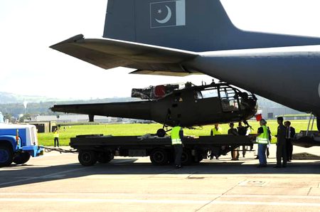 Swiss AF Alouette-3  loaded into a Paf C130