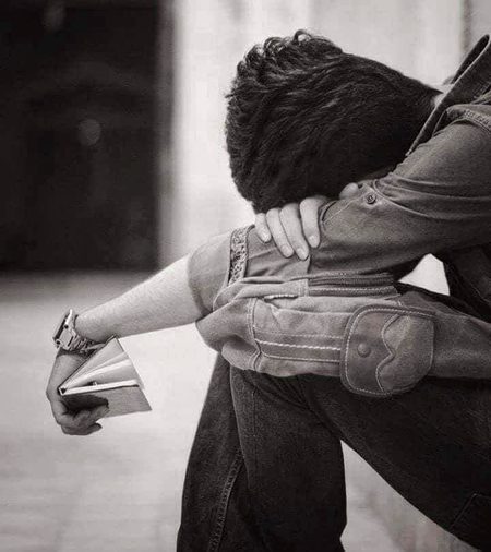 مسکراہٹیں ، تبسم ، ہنسی ، قہقے -
سب کے سب کهو گئے، ہم بڑے ہو گئے-