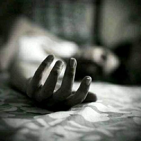 ﺟﻮ ﻣﺮﻧﮯ ﺳﮯ ﭘﮩﻠﮯ ﮨﯽ ﻣﺮ ﺟﺎﺗﮯ ﮨﯿﮟ
ﻭﮦ ﺑﺪ ﺑﺨﺖ ﮐﺒﮭﯽ ﻧﮩﯿﮟ ﻣﺮﺗﮯ۔